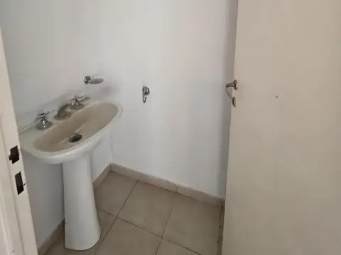 Depto Tipo Casa en Alquiler en Ituzaingó Norte, $ 950.000
