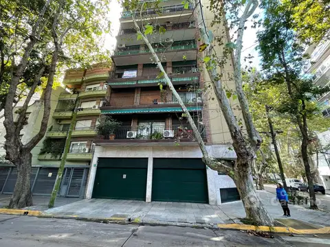 Monoambiente con patio.