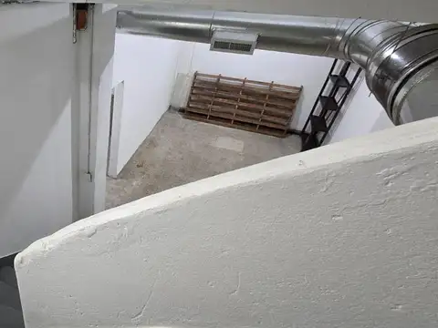 Local en Alquiler 81 años