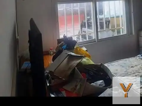 Casa en venta - 3 Dormitorios 2 Baños - 293Mts2 - La Tablada