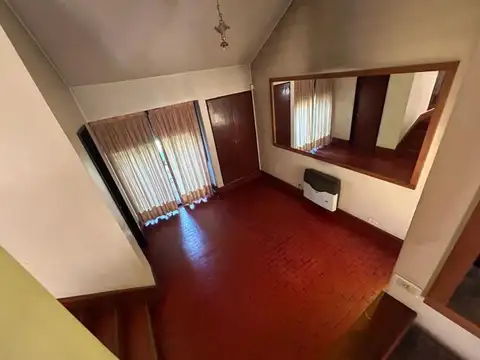 Casa en Alquiler con 1 cochera