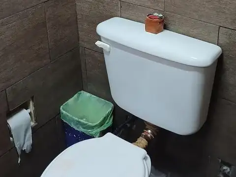 Casa 5 ambientes con 3 baños