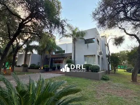 Casa en Lomas de la Carolina