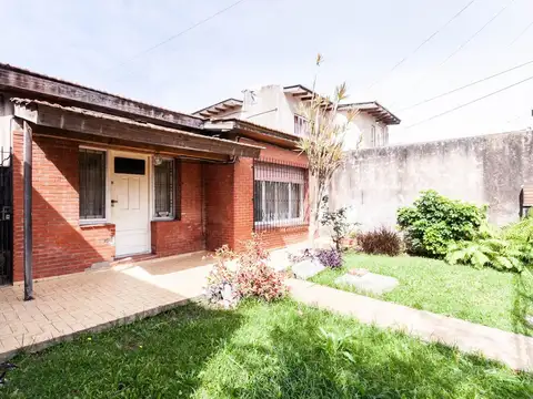 Casa en Venta en Banfield, USD 115.000