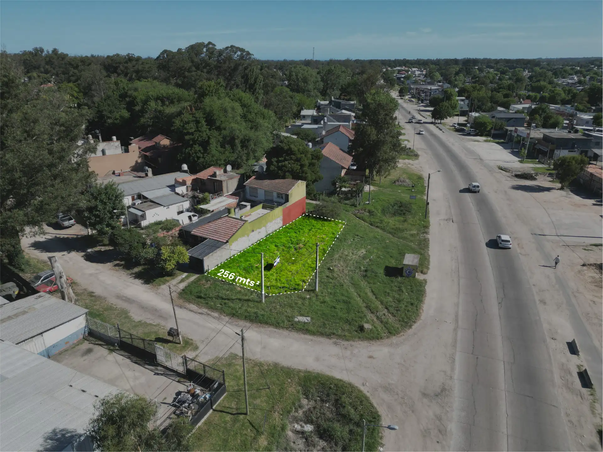 Lote de 256 m² sobre Av. Jorge Newbery