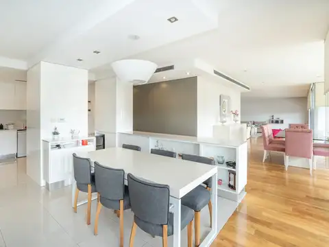 Departamento 6 ambientes con 3 baños