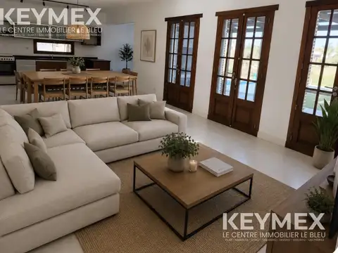 Casa en Alquiler con 2 cocheras