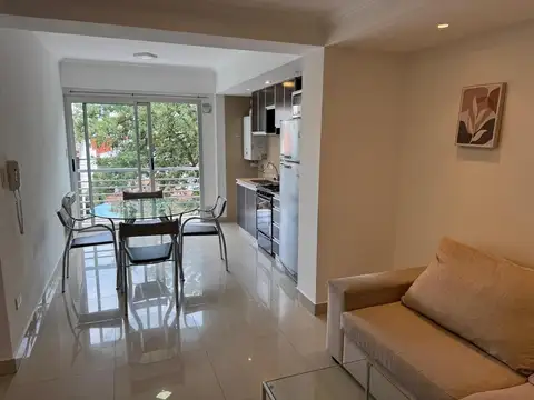 Departamento en Alquiler en Zona Centro, $ 950.000