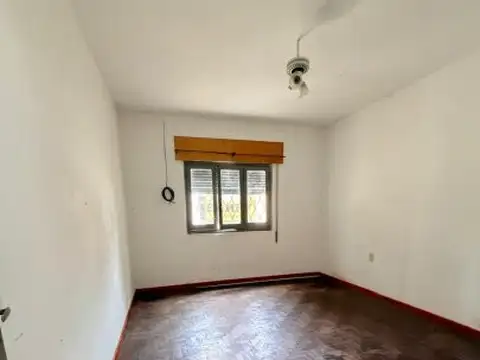 Corrientes 4657 , Piso 0
