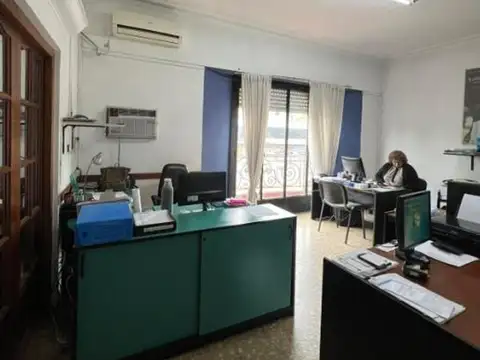 Depto Tipo Casa en Venta 50 años