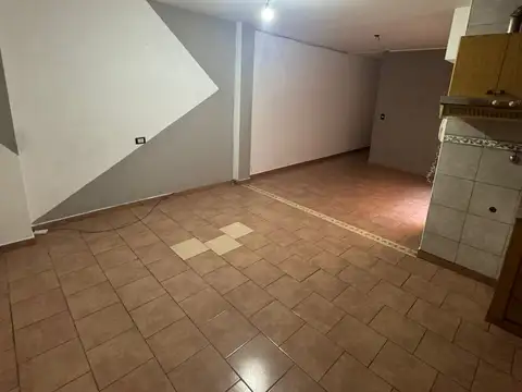 Departamento 3 Amb. con Patio - Villa Ballester