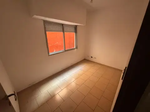 Departamento 3 Amb. con Patio - Villa Ballester