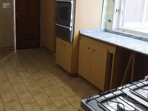 Departamento 4 ambientes con 3 baños