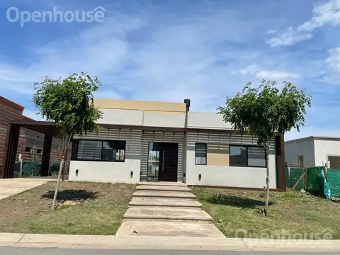 Casa MODERNA EN EL BARRIO DE  SAN PABLO!!!!!