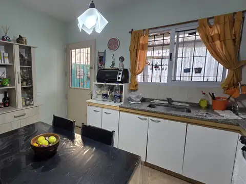 Depto Tipo Casa en Venta con 1 cocheras