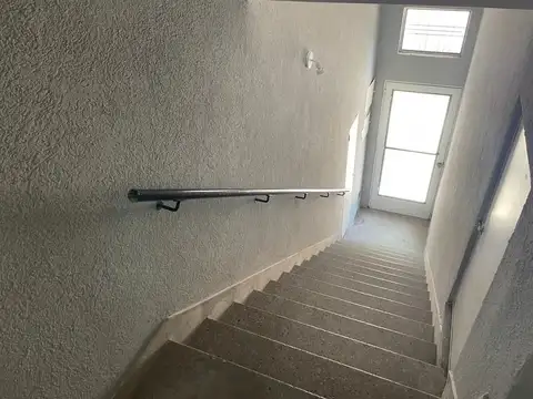 Depto Tipo Casa en Alquiler de 2 dormitorios