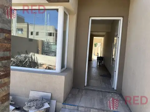 Vende Casa apto credito hipotecario en Barrio Rio Limay en Plottier