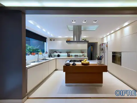 Casa 3 dormitorios 2 plantas jardin cochera patio y terraza. Posesión Agosto2023!