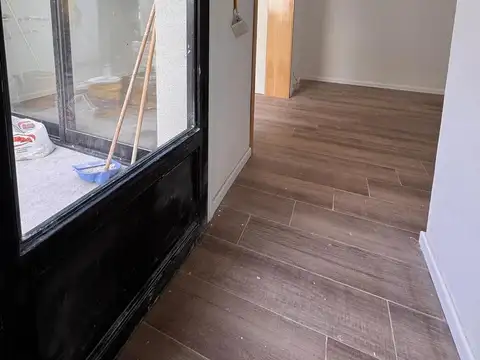 Depto Tipo Casa 2 ambientes con 1 baño