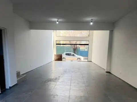 Local en Alquiler en Muñiz, $ 3.000.000