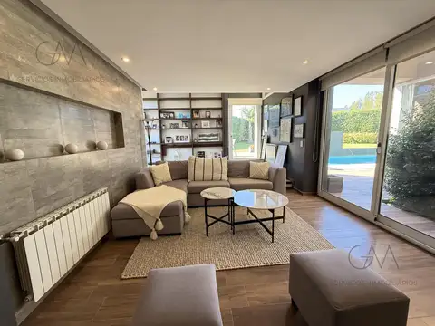 Casa 6 ambientes con 6 baños