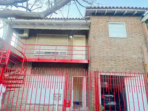Depto Tipo Casa en Alquiler de 3 ambientes
