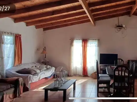 VENTA CASA QUINTA 4 AMBIENTES PARADA ROBLES
