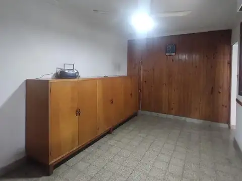 Depto Tipo Casa en Venta 50 años