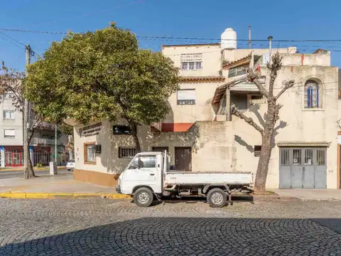 Depto Tipo Casa en Venta 42 años