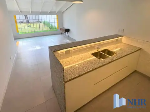 Depto Tipo Casa en Alquiler al Este