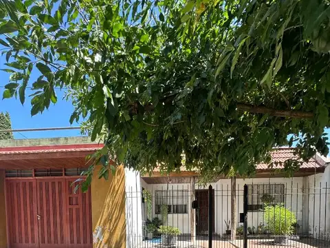 VENTA CASA 2 DORMITORIOS MERLO