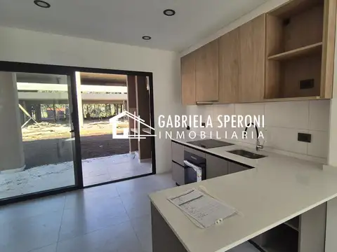 Depto Tipo Casa en Venta al Este