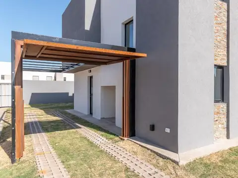 Casa en Venta en Tejas del Sur 2, USD 187.500