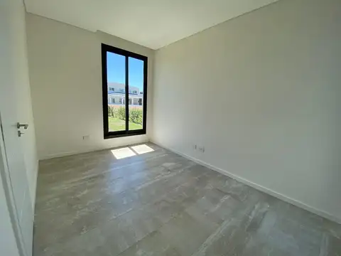 Casa en Alquiler de 3 dormitorios