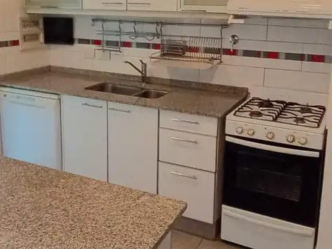 Departamento 4 ambientes con 2 baños