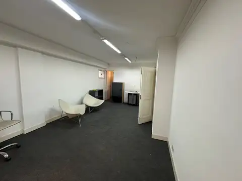 Oficina en Alquiler en Belgrano Chico, $ 800.000