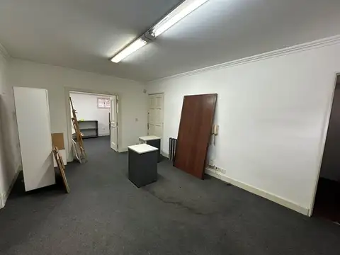 Oficina en Alquiler al Este