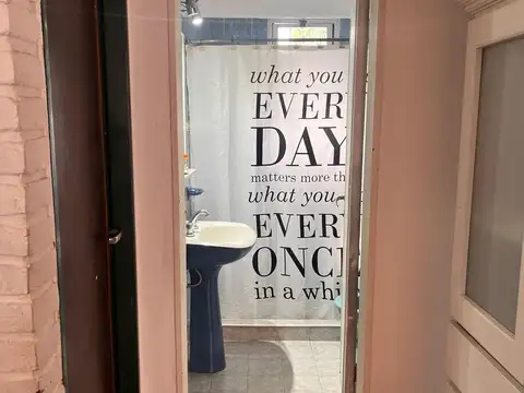 Depto Tipo Casa 5 ambientes con 1 baño