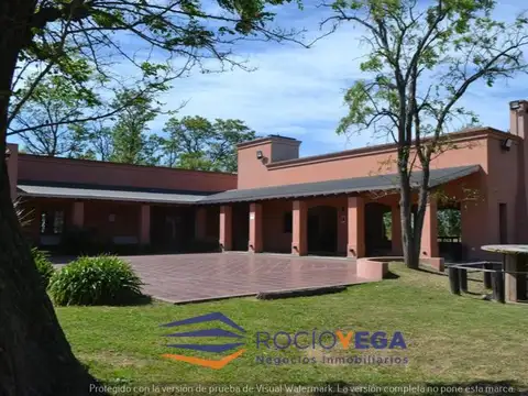 Terreno en venta en  El Espinillo Golf Lujan