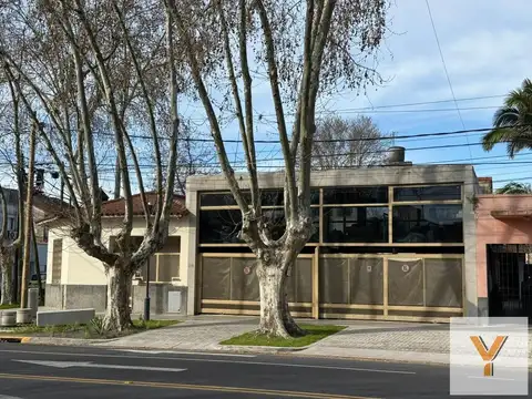 Casa en venta - 1 Dormitorio 1 Baño - Martínez