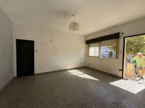 venta casa 3 ambientes RAMOS MEJIA