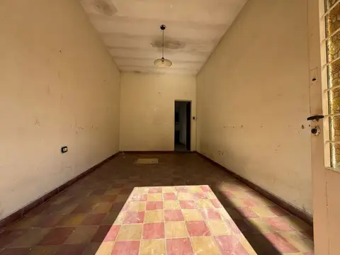 Casa 3 ambientes con 1 baño