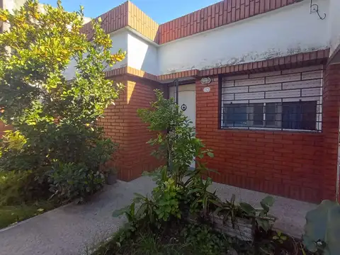 VENTA CASA 3 AMBIENTES PABLO PODESTA