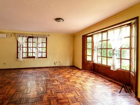 Casa en Venta 1999 años