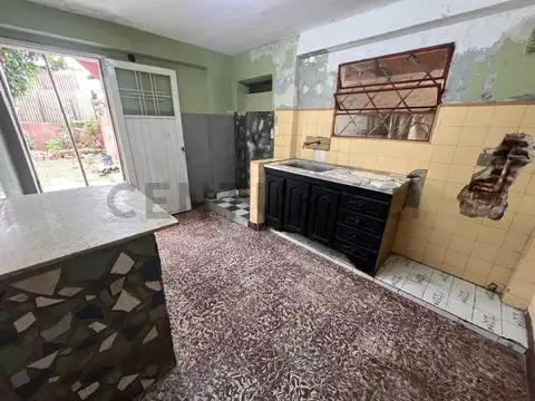 Casa en Venta con 4 cocheras