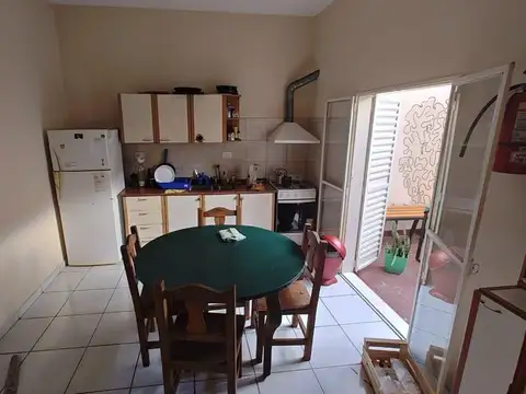 Casa 20 ambientes con 4 baños