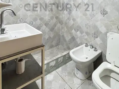 Departamento 3 ambientes con 2 baños