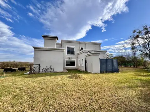 EN VENTA CASA APTA CRÉDITO CLUB DE CAMPO EL TIPAL
