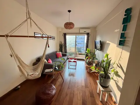 Excelente dpto de 3 ambientes con cochera muy luminoso