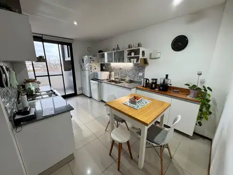 Departamento 5 ambientes con 3 baños